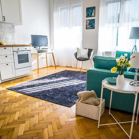Ybl Apartment City Center Szekesfehervar Luaran gambar