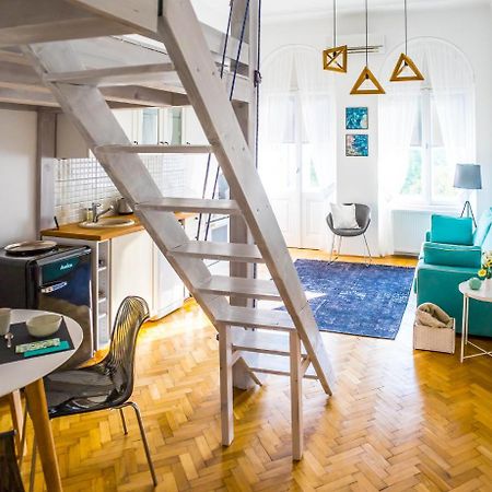 Ybl Apartment City Center Szekesfehervar Luaran gambar