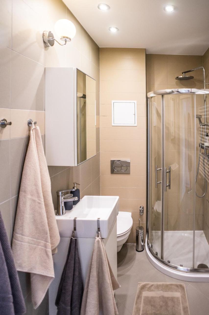 Ybl Apartment City Center Szekesfehervar Luaran gambar