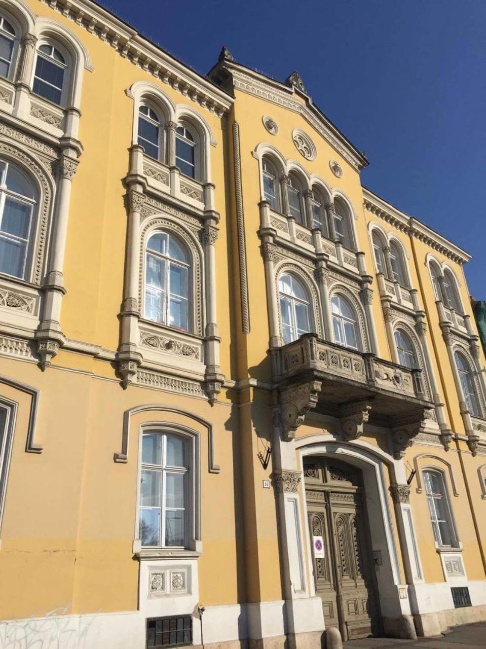 Ybl Apartment City Center Szekesfehervar Luaran gambar